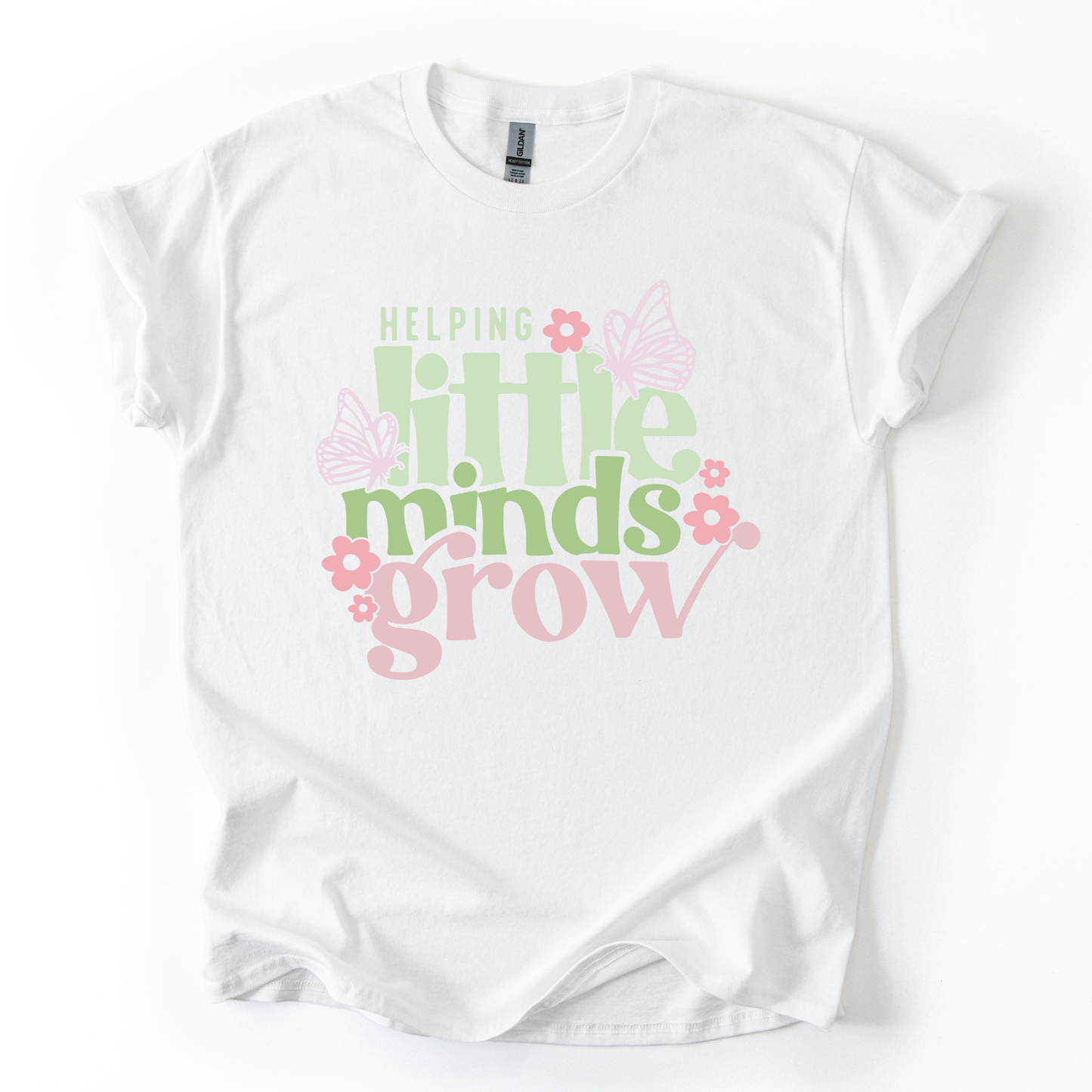 Camiseta Helping Little Minds Grow